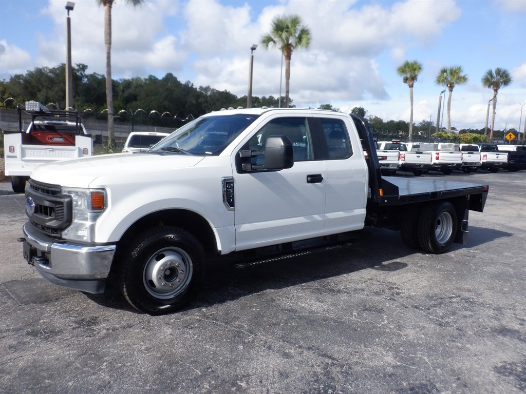 2020 Ford F-350 Super Duty Chassis Cab XL