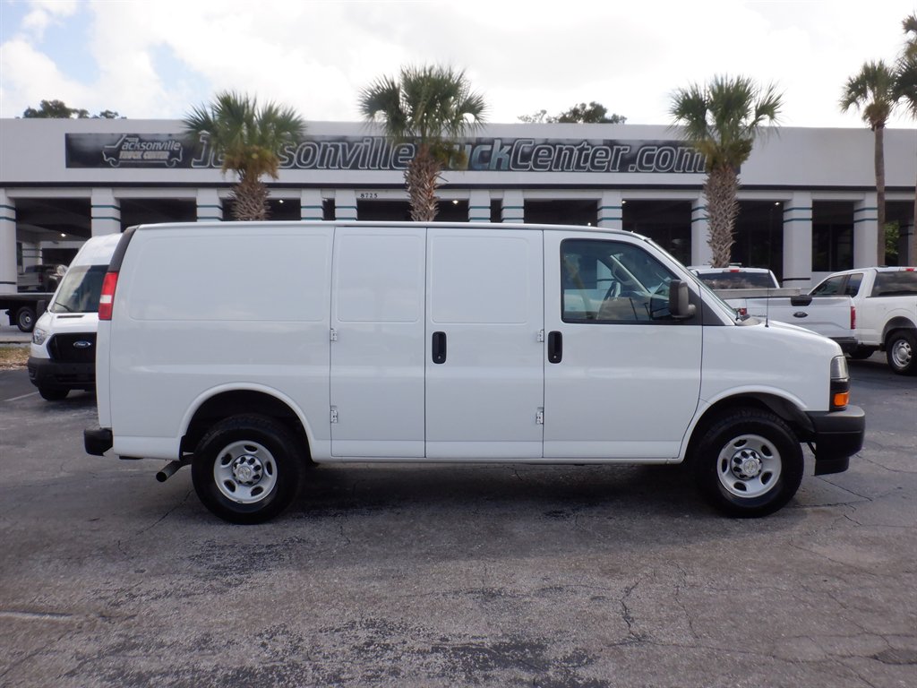2021 Chevrolet Express Cargo