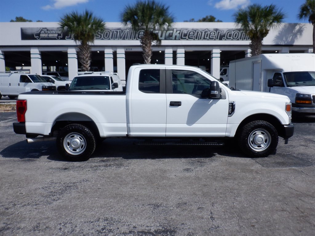 2022 Ford F-250 Super Duty XL's photo