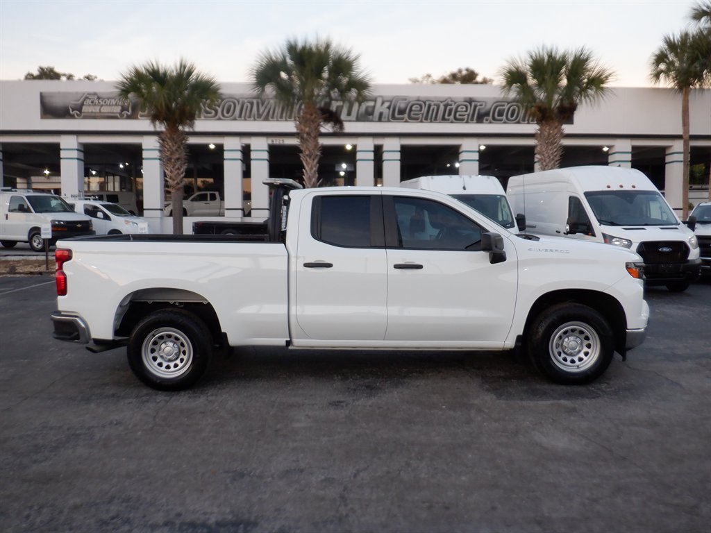 2023 Chevrolet Silverado 1500 Work Truck's photo