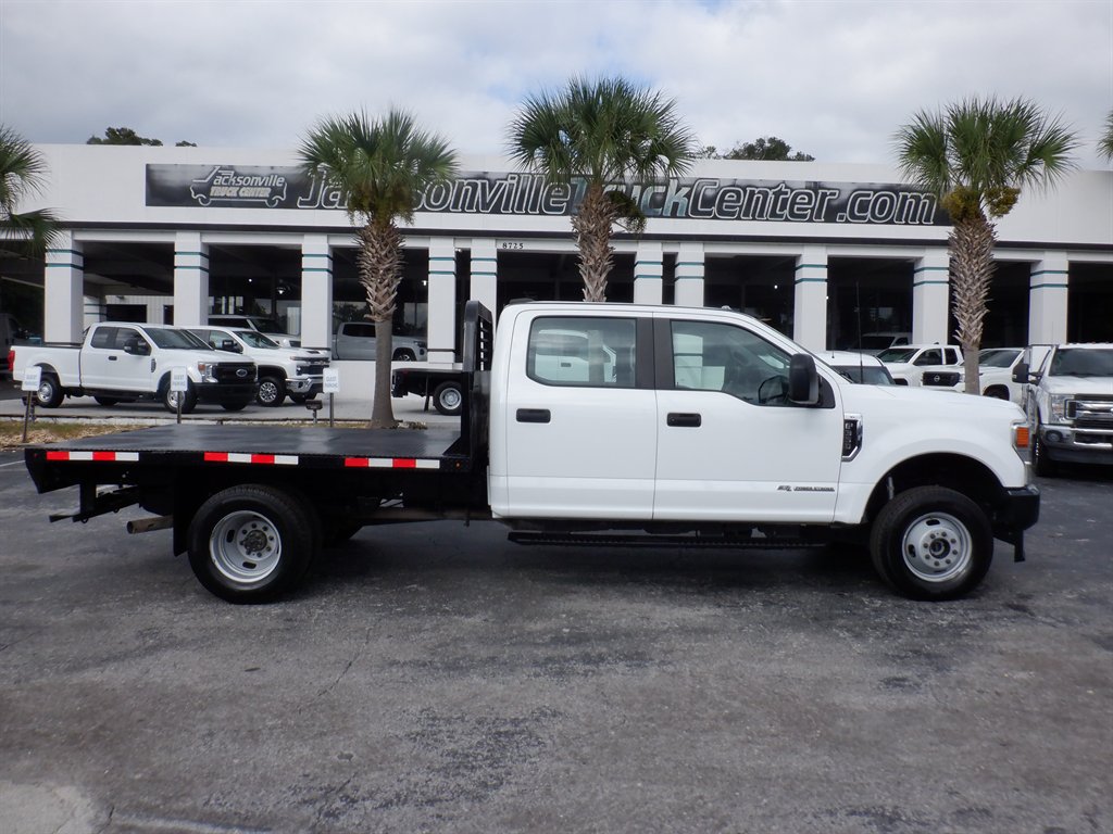 2022 Ford F-350 Super Duty Chassis Cab