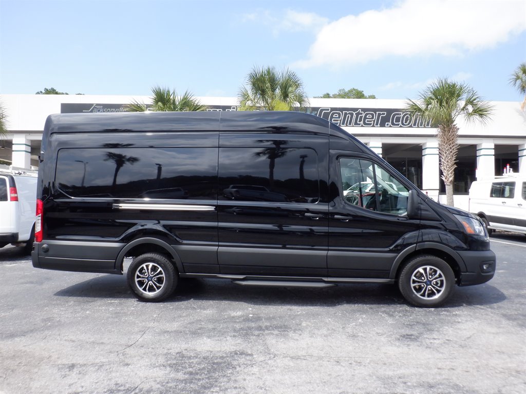 2023 Ford E-Transit Cargo Van Base's photo