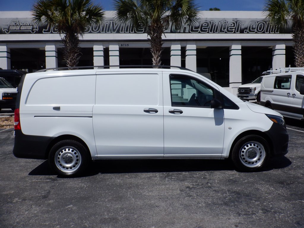 2018 Mercedes-Benz Metris Cargo Van Base