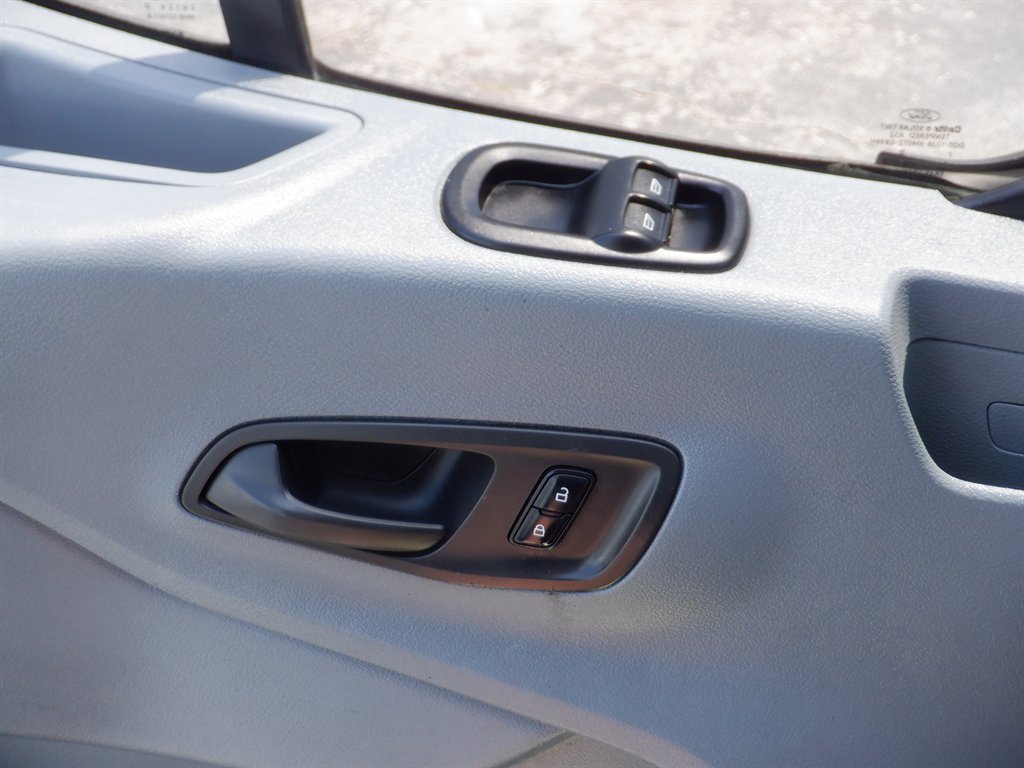 2017 Ford Transit Van Base - Photo 18
