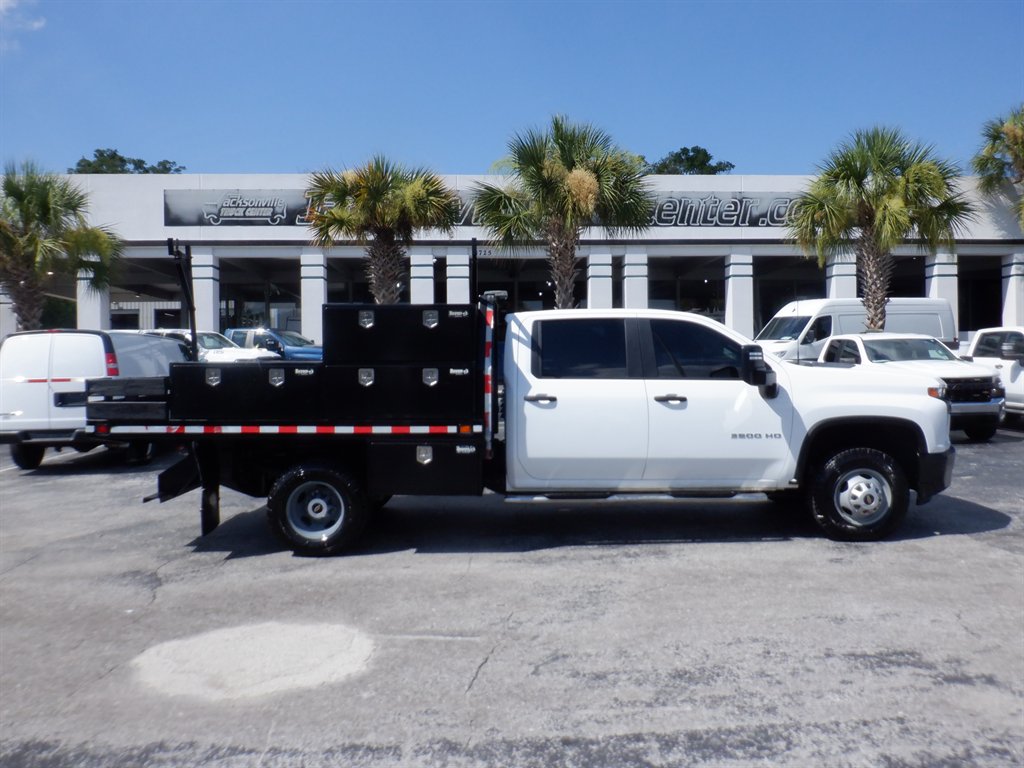 2023 Chevrolet Silverado HD WT 4WD Crew Cab 171.5" WB's photo
