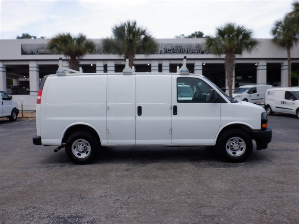 2020 Chevrolet Express 2500 Work Van HD's photo