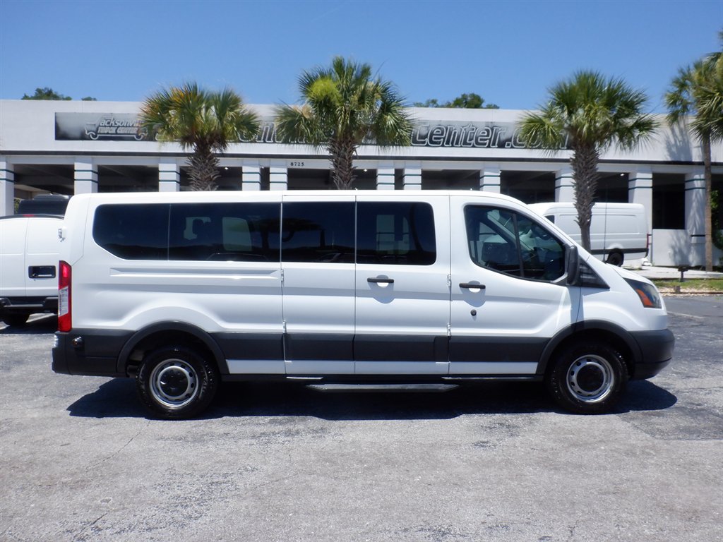2018 Ford Transit 350 XL Wagon Low Roof 60/40 Pass. 148 WB's photo