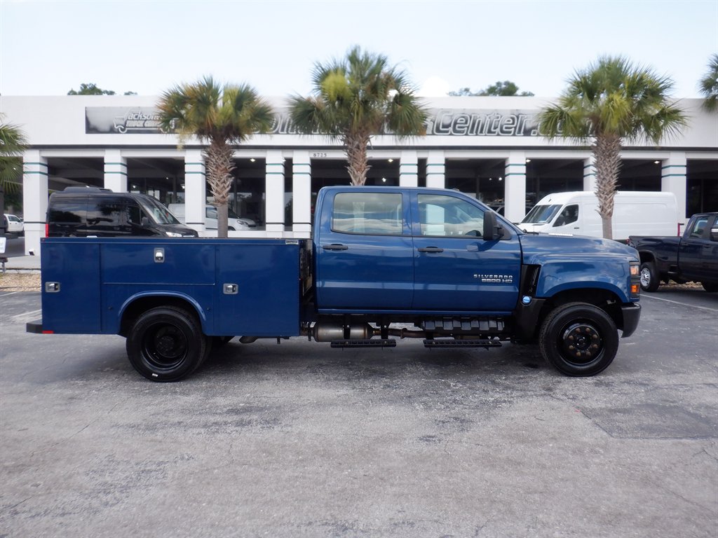 2021 Chevrolet Silverado 4500 Medium Duty Chassis Cab
